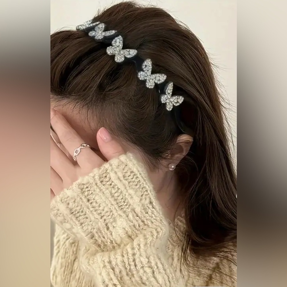 Elegant Butterfly Headband - Picture 2 of 7
